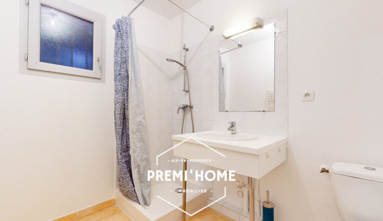 T2 AVEC TERRASSE PONT DE L&rsquo;ARC AIX SUD - Premi'home Agence immobilière Aix En Provence