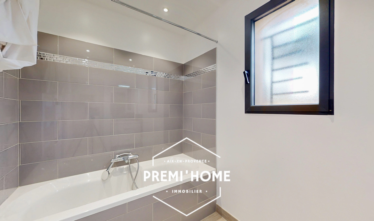 4 PIÈCES 105 M2 MAISON EN R+1 GARAGE ET JARDIN ST RÉMY - Premi'home Agence immobilière Aix En Provence