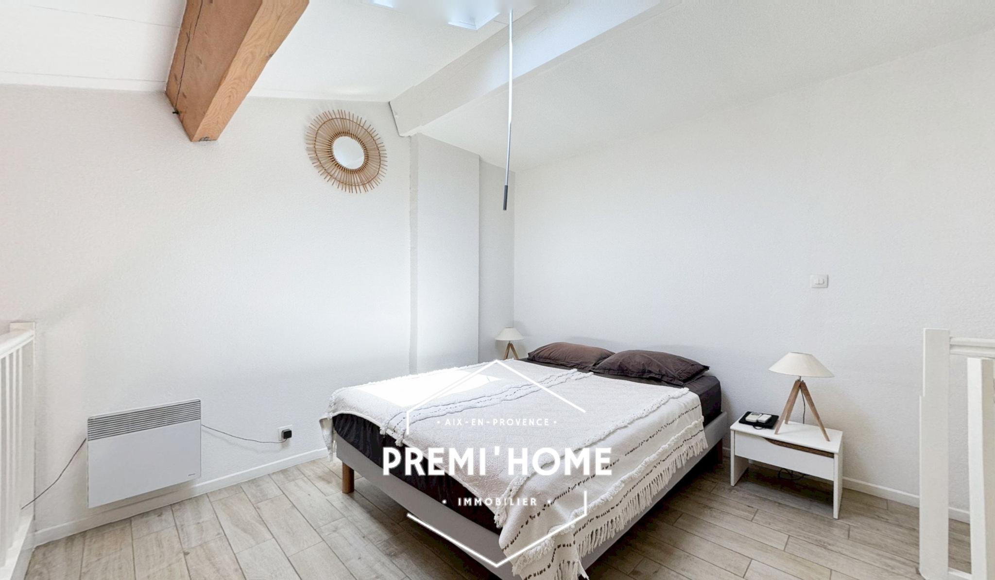 A VENDRE T2 EN DUPLEX RENOVE AIX OUEST - Premi'home Agence immobilière Aix En Provence