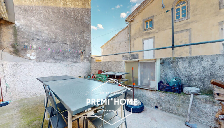 A VENDRE MAISON T4 + T2 AVEC TERRASSE & GARAGE A AUREILLE - Premi'home Agence immobilière Aix En Provence
