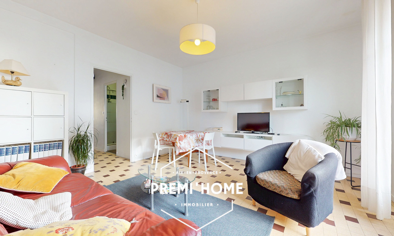 A VENDRE T2 AVEC BALCON DERNIER ETAGE AIX - Premi'home Agence immobilière Aix En Provence