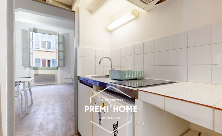 AIX-EN-PROVENCE   CENTRE HISTORIQUE   T1/T2 AVEC MEZZANINE - Premi'home Agence immobilière Aix En Provence