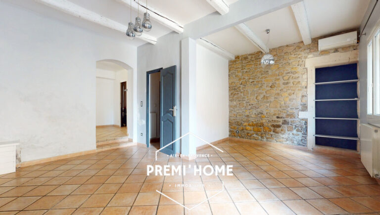 A VENDRE MAISON T4 + T2 AVEC TERRASSE & GARAGE A AUREILLE - Premi'home Agence immobilière Aix En Provence