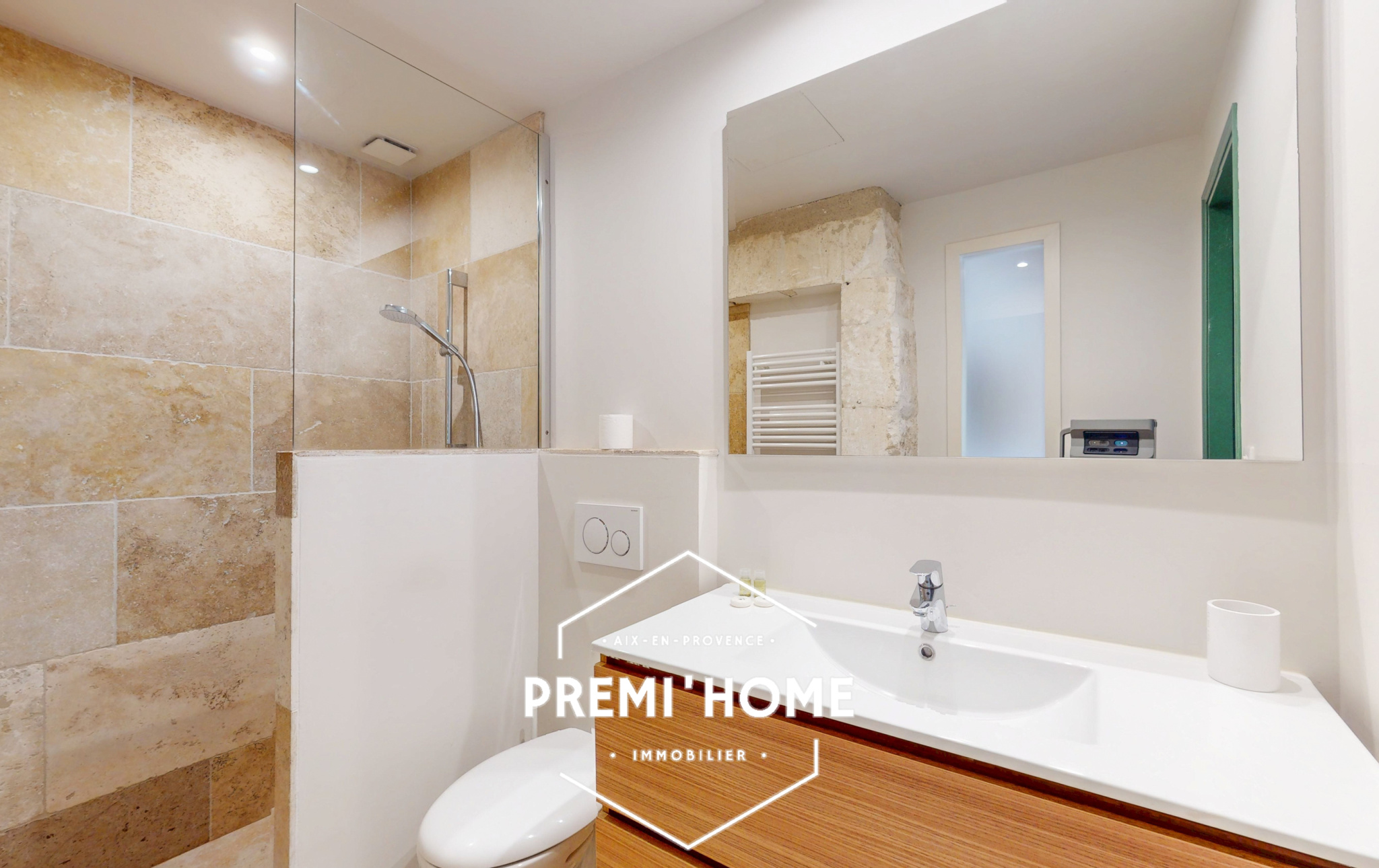 4 PIÈCES 90 M2 MAISON  EN R+2 AVEC TERRASSE SAINT-RÉMY DE PR - Premi'home Agence immobilière Aix En Provence