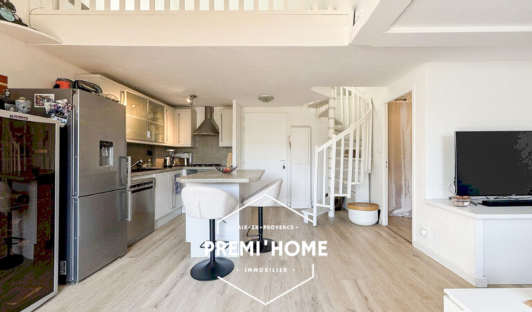 A VENDRE T2 EN DUPLEX RENOVE AIX OUEST - Premi'home Agence immobilière Aix En Provence