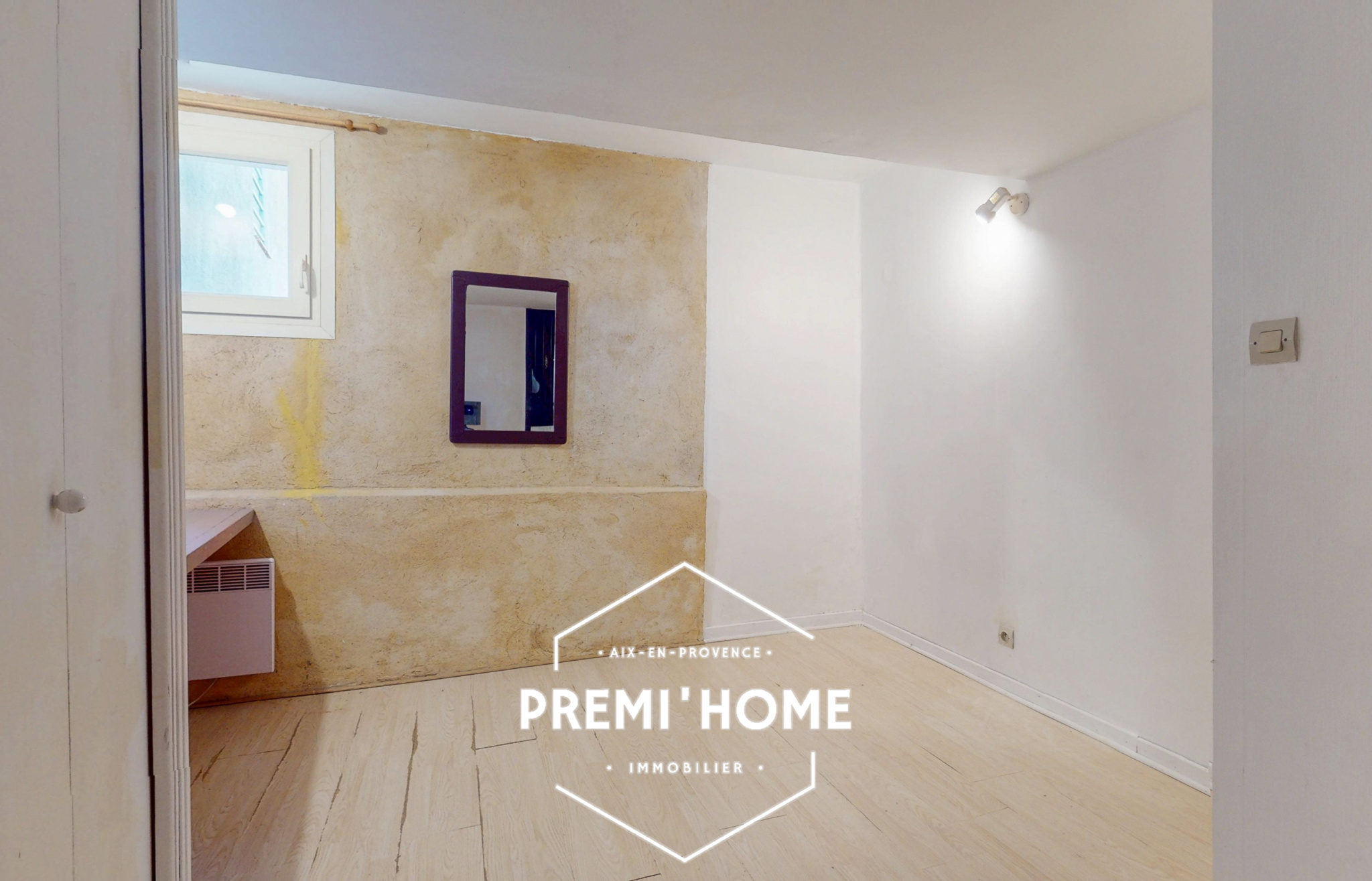 A VENDRE T2/3 CENTRE HISTORIQUE AIX EN PROVENCE - Premi'home Agence immobilière Aix En Provence