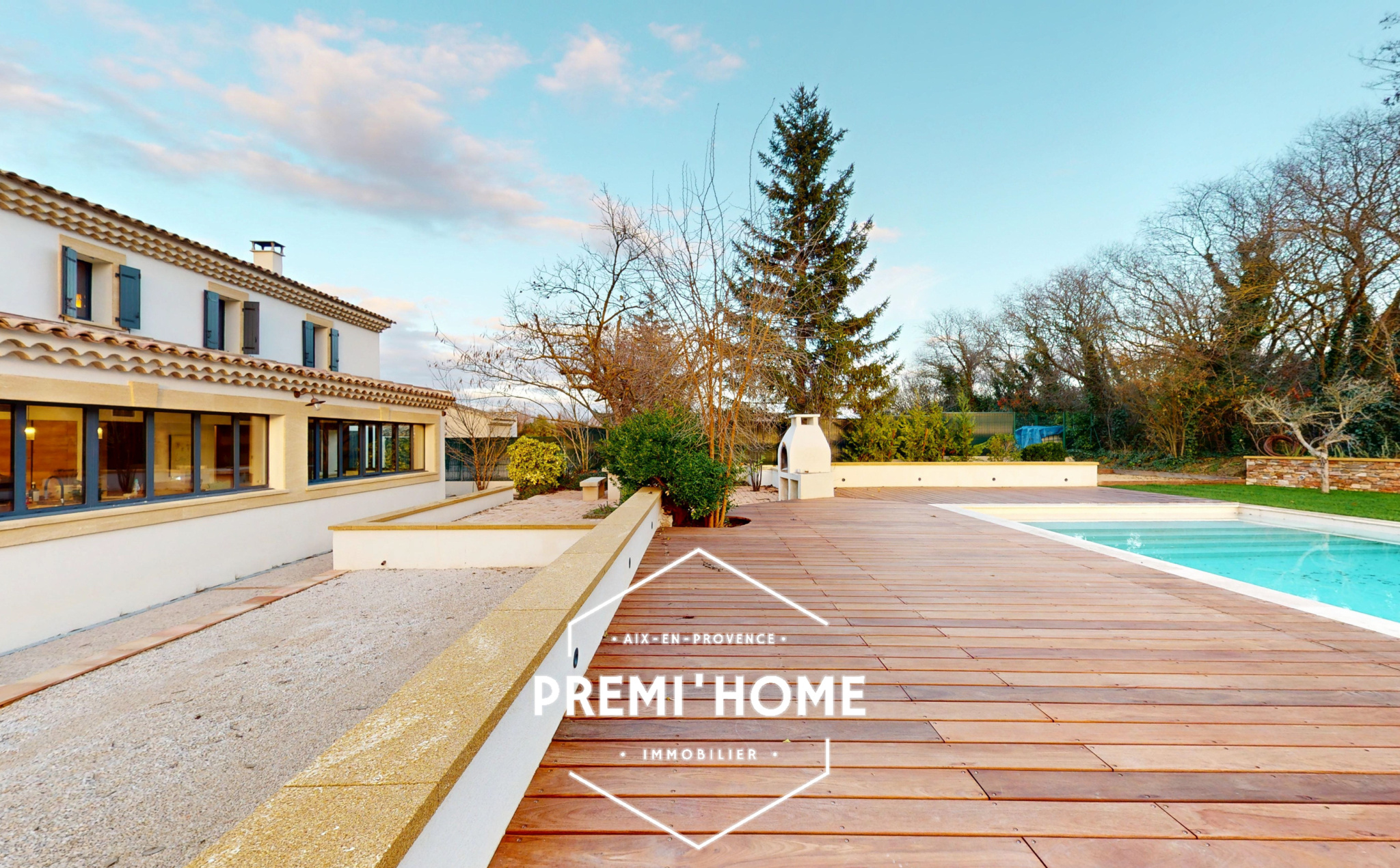 VILLA CONTEMPORAINE A VENDRE A PUYRICARD - Premi'home Agence immobilière Aix En Provence