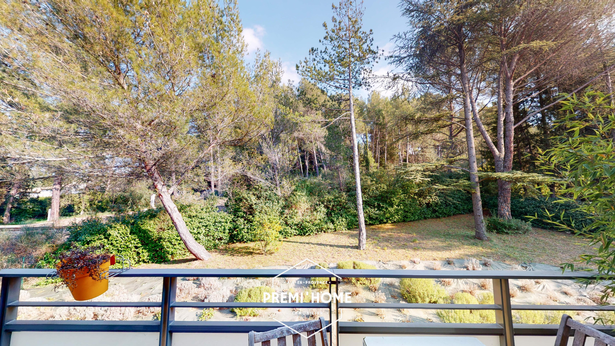  * T2 RECENT TERRASSE * COEUR LUYNES ¨ - Premi'home Agence immobilière Aix En Provence