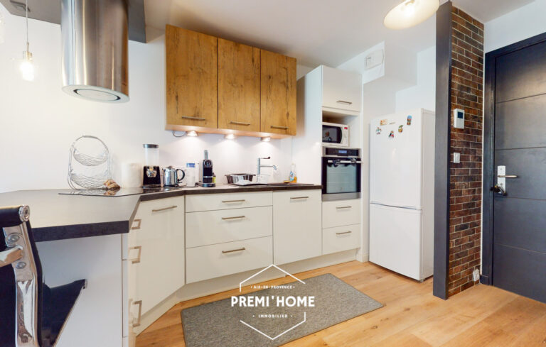  * T2 RECENT TERRASSE * COEUR LUYNES ¨ - Premi'home Agence immobilière Aix En Provence