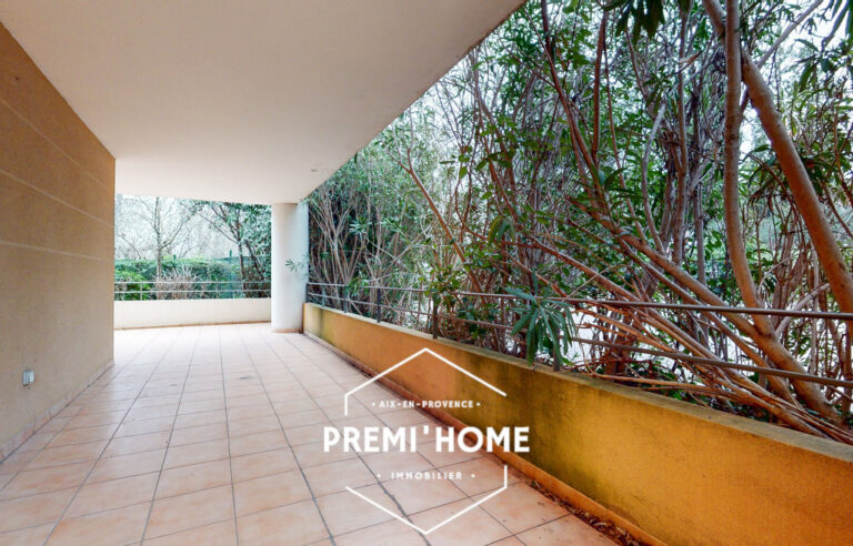 T2 AVEC TERRASSE PONT DE L&rsquo;ARC AIX SUD - Premi'home Agence immobilière Aix En Provence