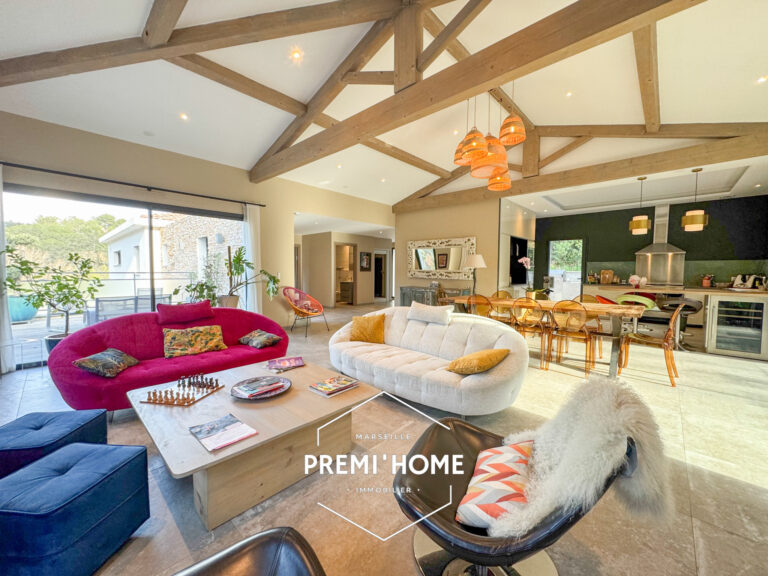 MAISON RECENTE AVEC PISCINE SAINT MARC JAUMEGARDE - Premi'home Agence immobilière Aix En Provence