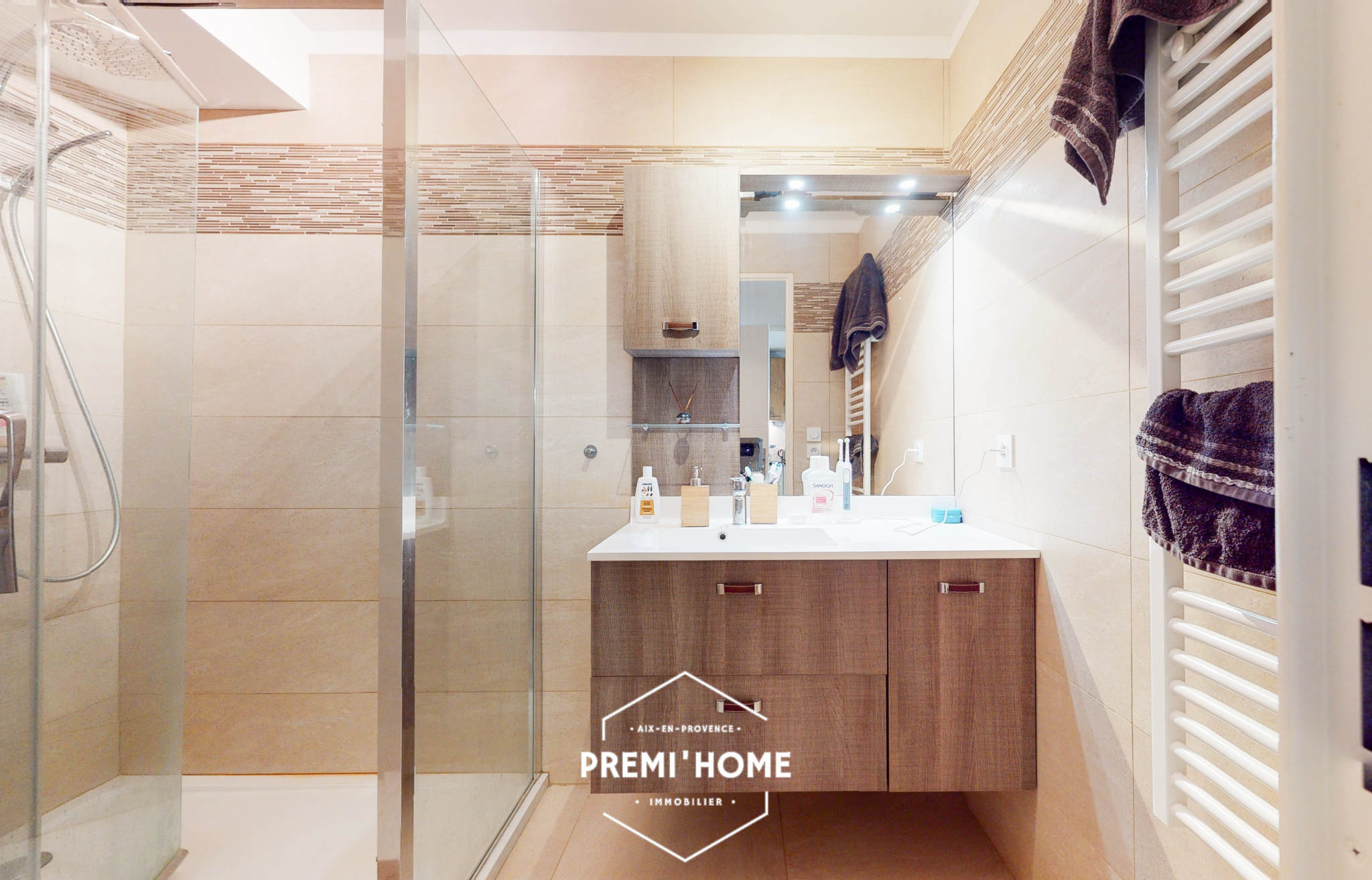  * T2 RECENT TERRASSE * COEUR LUYNES ¨ - Premi'home Agence immobilière Aix En Provence