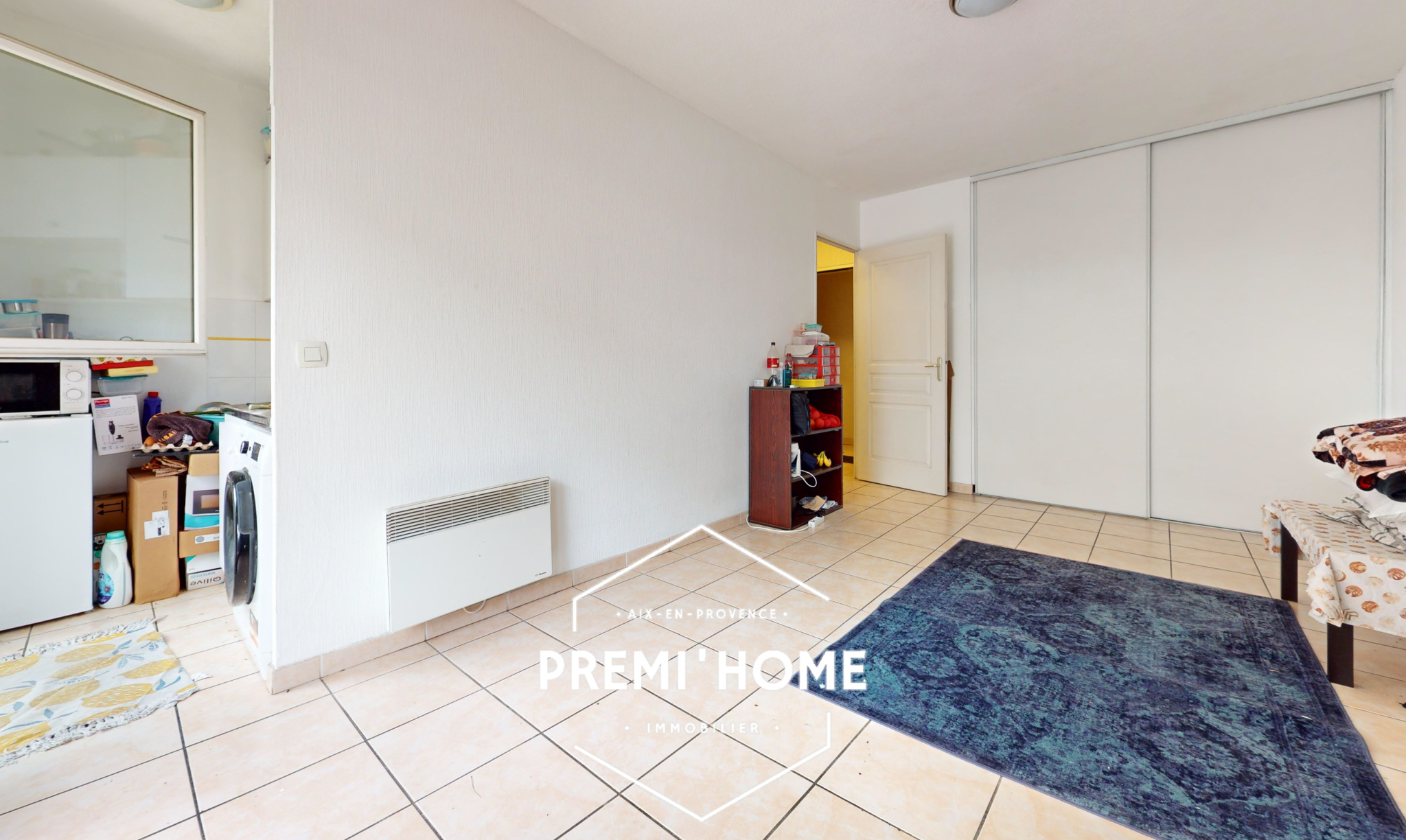 STUDIO DERNIER ETAGE QUARTIER RENAISSANCE AIX - Premi'home Agence immobilière Aix En Provence