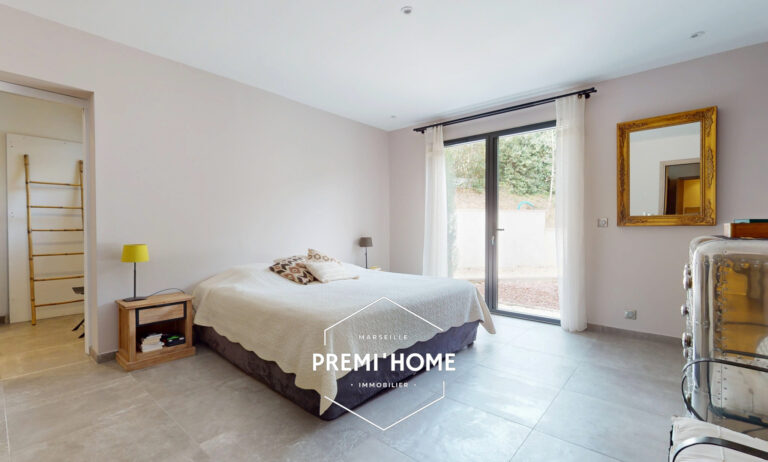 MAISON RECENTE AVEC PISCINE SAINT MARC JAUMEGARDE - Premi'home Agence immobilière Aix En Provence