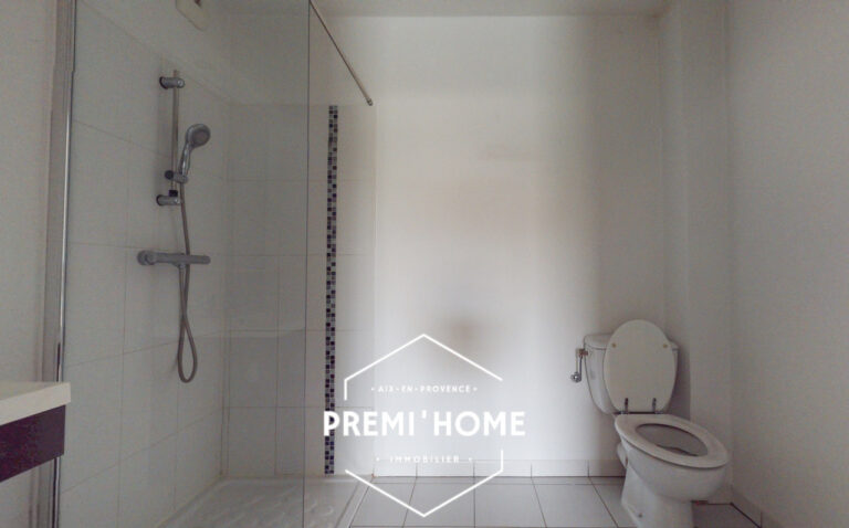 A VENDRE T2 AVEC TERRASSE – AIX LA DURANNE - Premi'home Agence immobilière Aix En Provence