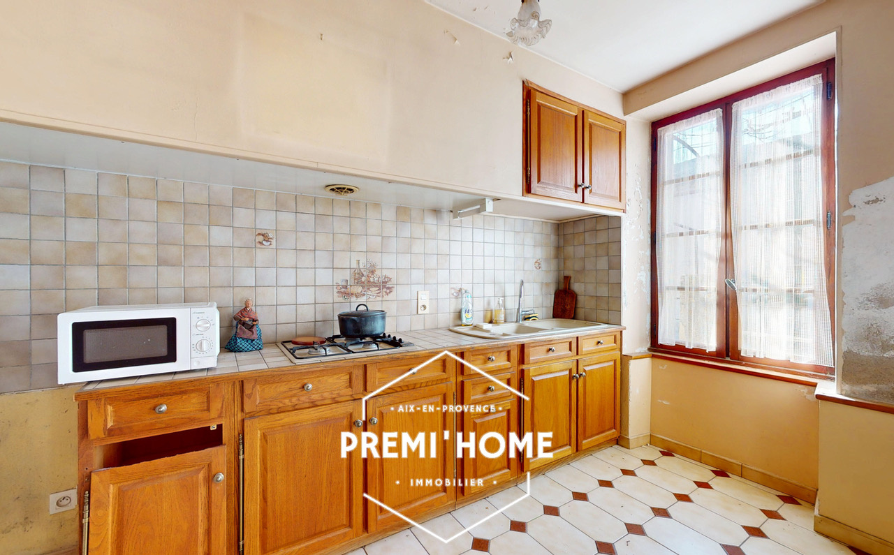 6 PIÈCES 105 M2 MAISON  DE VILLAGE À RÉNOVER AUREILLE - Premi'home Agence immobilière Aix En Provence