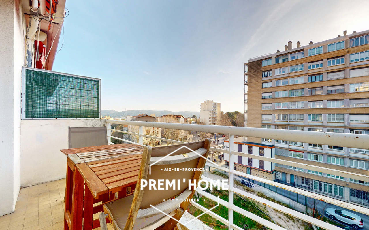 A VENDRE T2 AVEC BALCON DERNIER ETAGE AIX - Premi'home Agence immobilière Aix En Provence